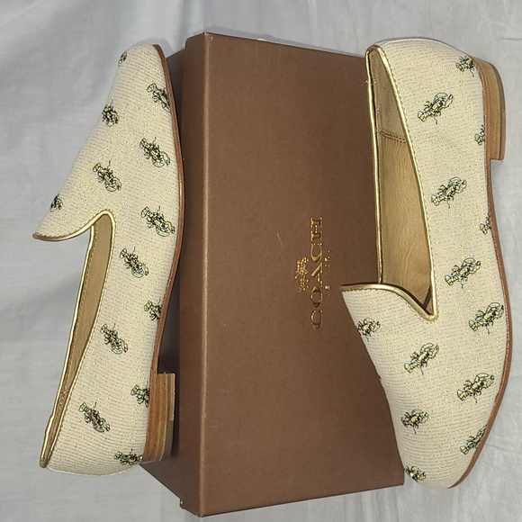 COACH Utopia Metalic with Lobster Emblem Natural with Gold women's 8 - Picture 4 of 7